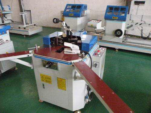 斷橋鋁設備“小三件” 普通機械制造的精密核心